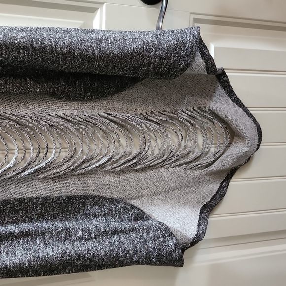 Hot and Delicious Distressed Duster - Picture 3 of 7